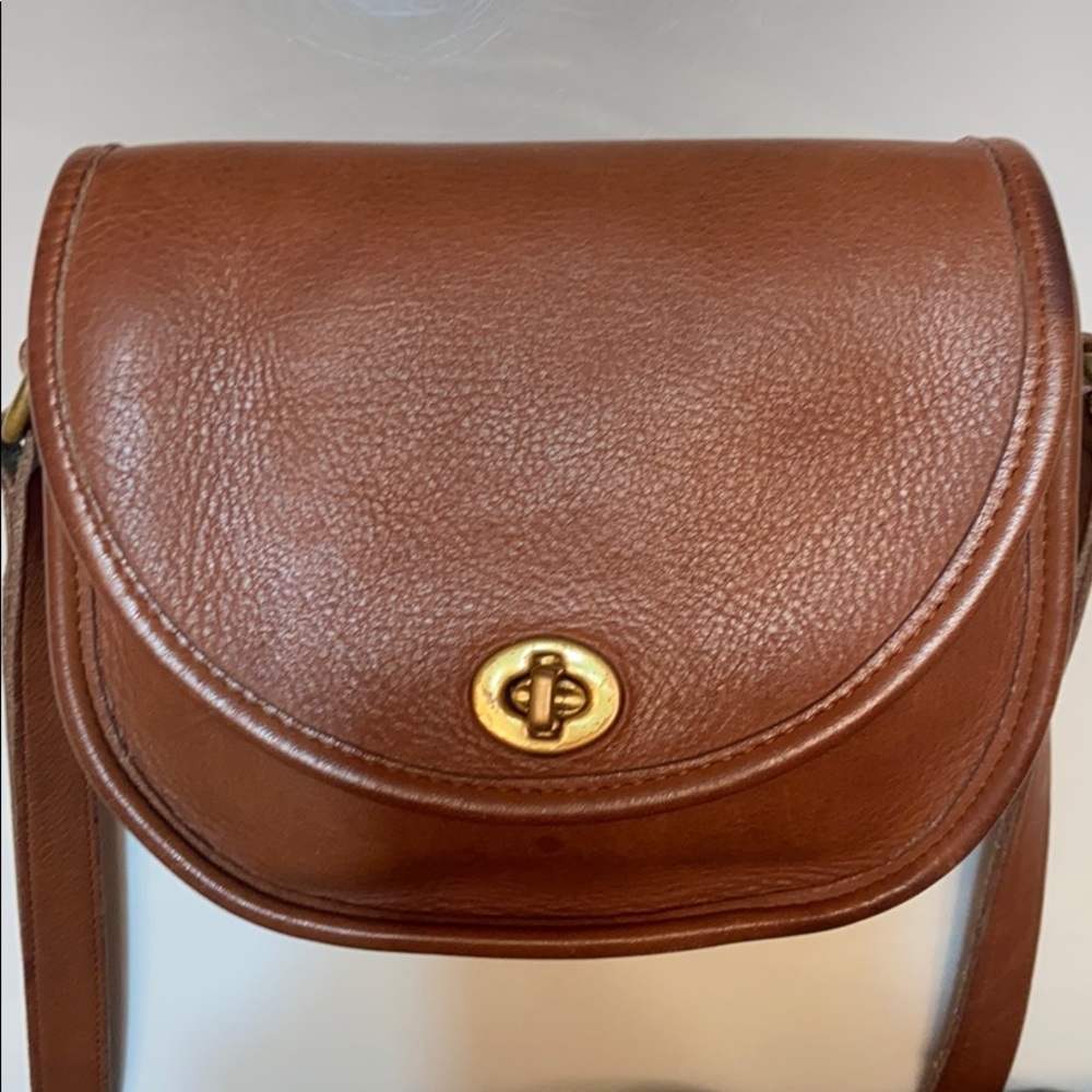 VINTAGE COACH CROSSBODY PURSE